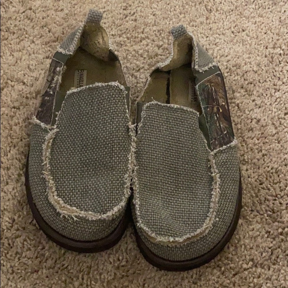 Camo shoe/slipper